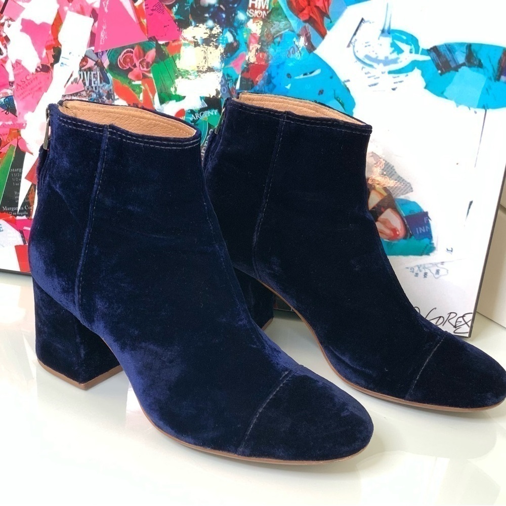 Madewell The Jillian Boot in Velvet